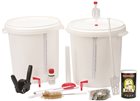 Beer kit for home brewing with concentrate Pils